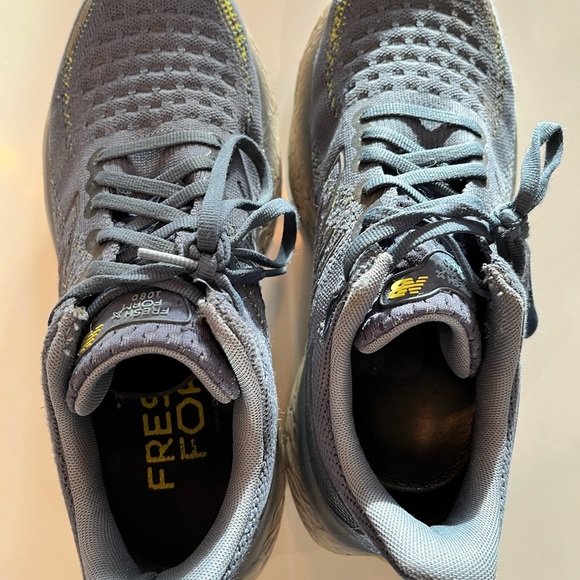 Men’s New Balance Fresh Foam 1080 sneakers - Picture 1 of 4